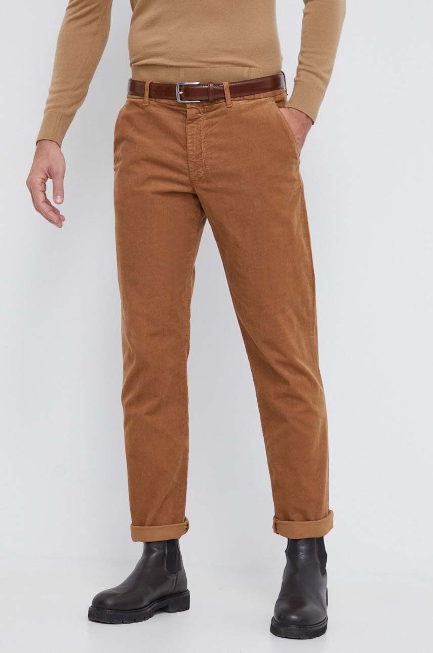 Levně Manšestrové kalhoty Tommy Hilfiger hnědá barva