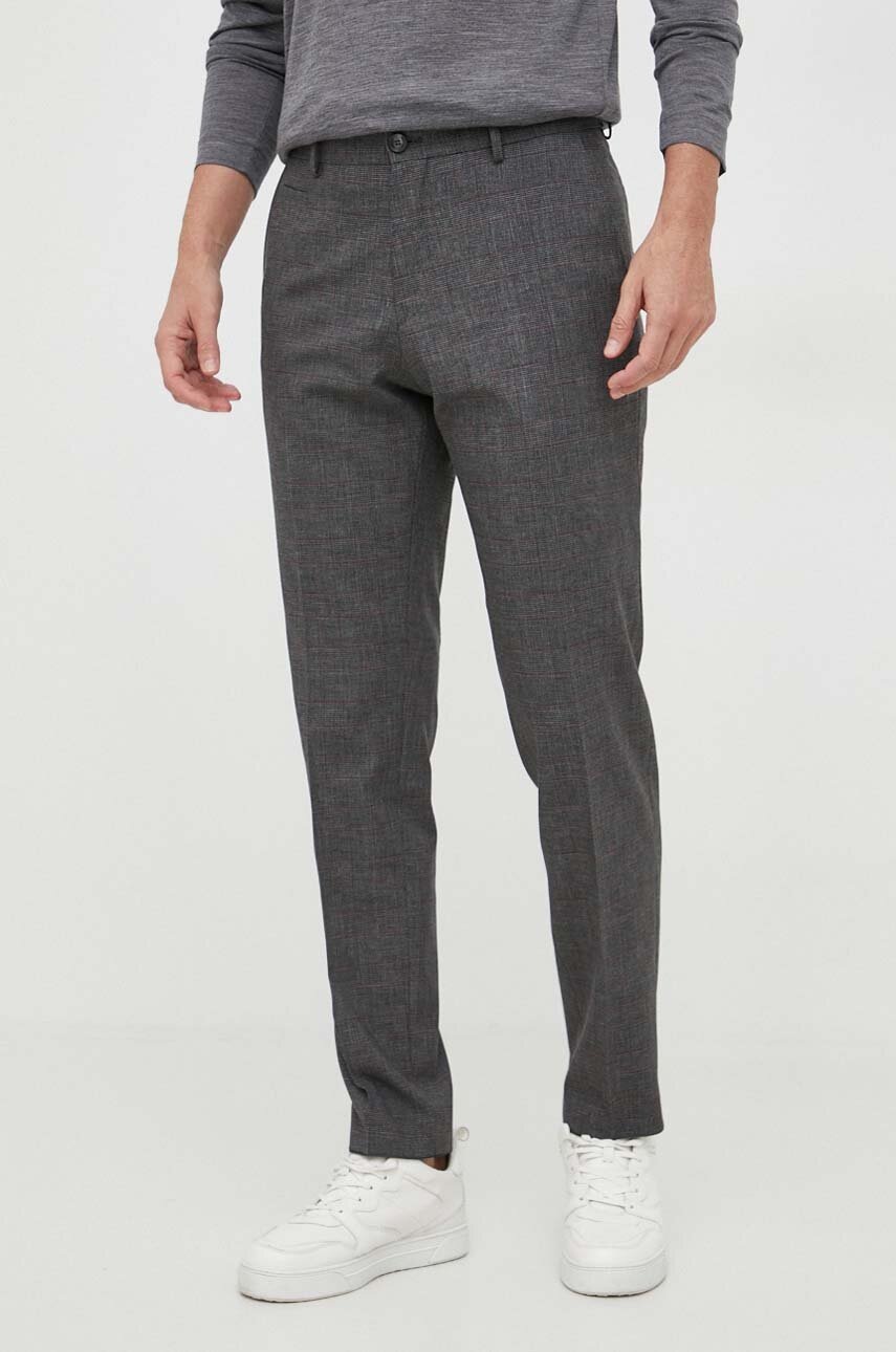 BOSS pantaloni din lana culoarea gri, cu fason chinos