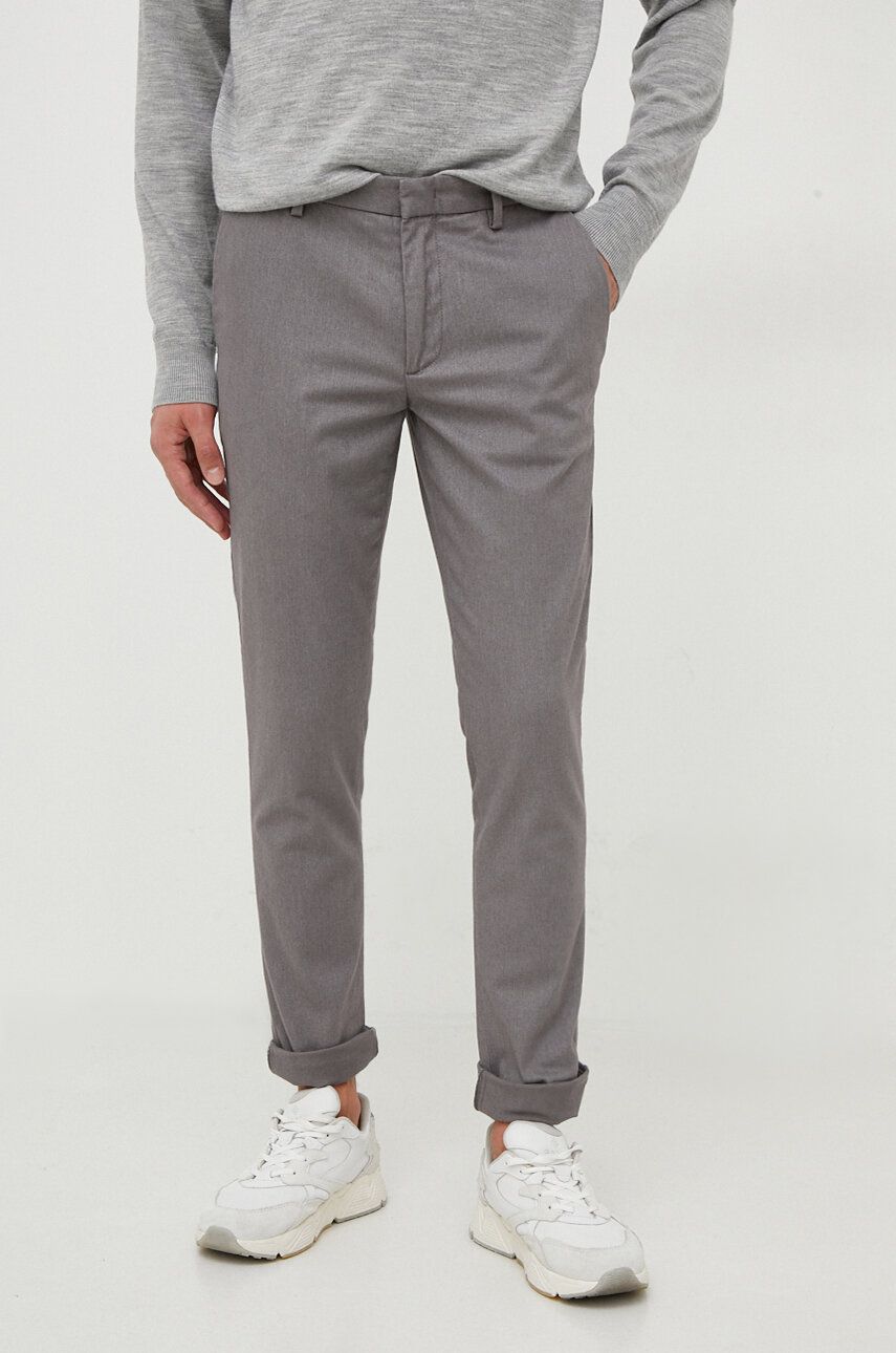 Kalhoty BOSS pánské, šedá barva, přiléhavé - šedá - 68 % Bavlna