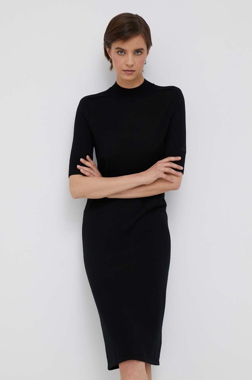 

Вълнена рокля Calvin Klein в черно къса със стандартна кройка, Черен