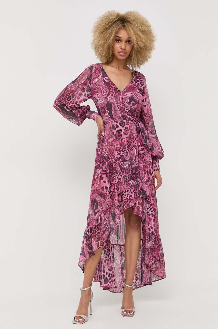 Šaty Guess fialová barva, maxi - fialová -  100 % Polyester