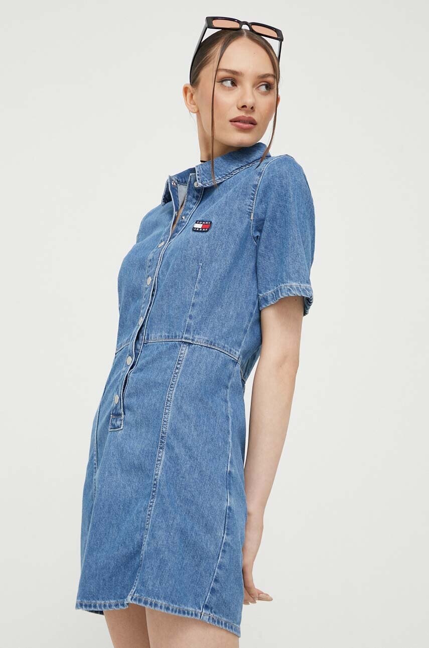 

Джинсовое платье Tommy Jeans mini расклешённая