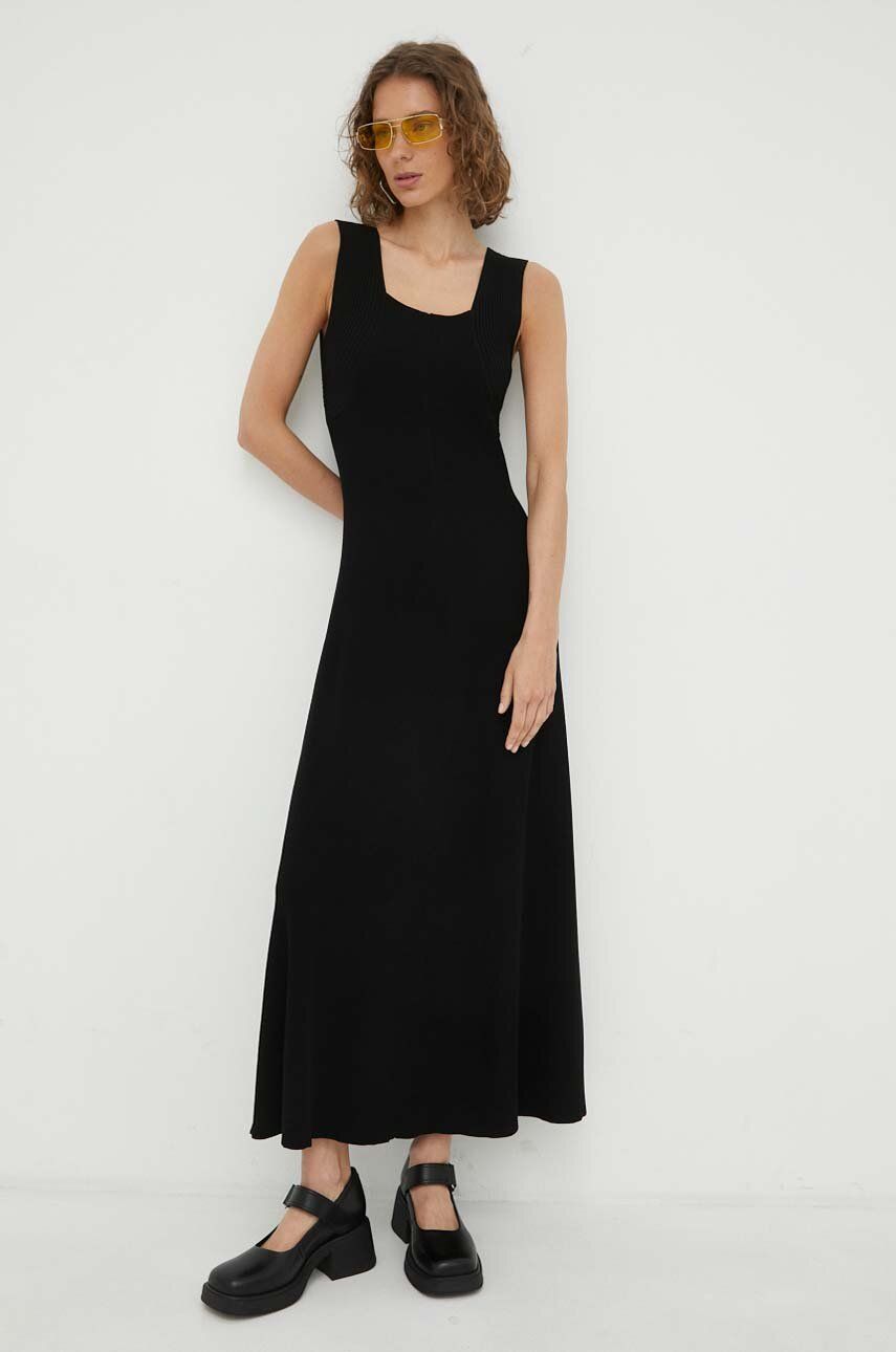 Šaty By Malene Birger Lilo černá barva, maxi - černá -  69 % LENZINGOVÁ ECOVERO viskóza