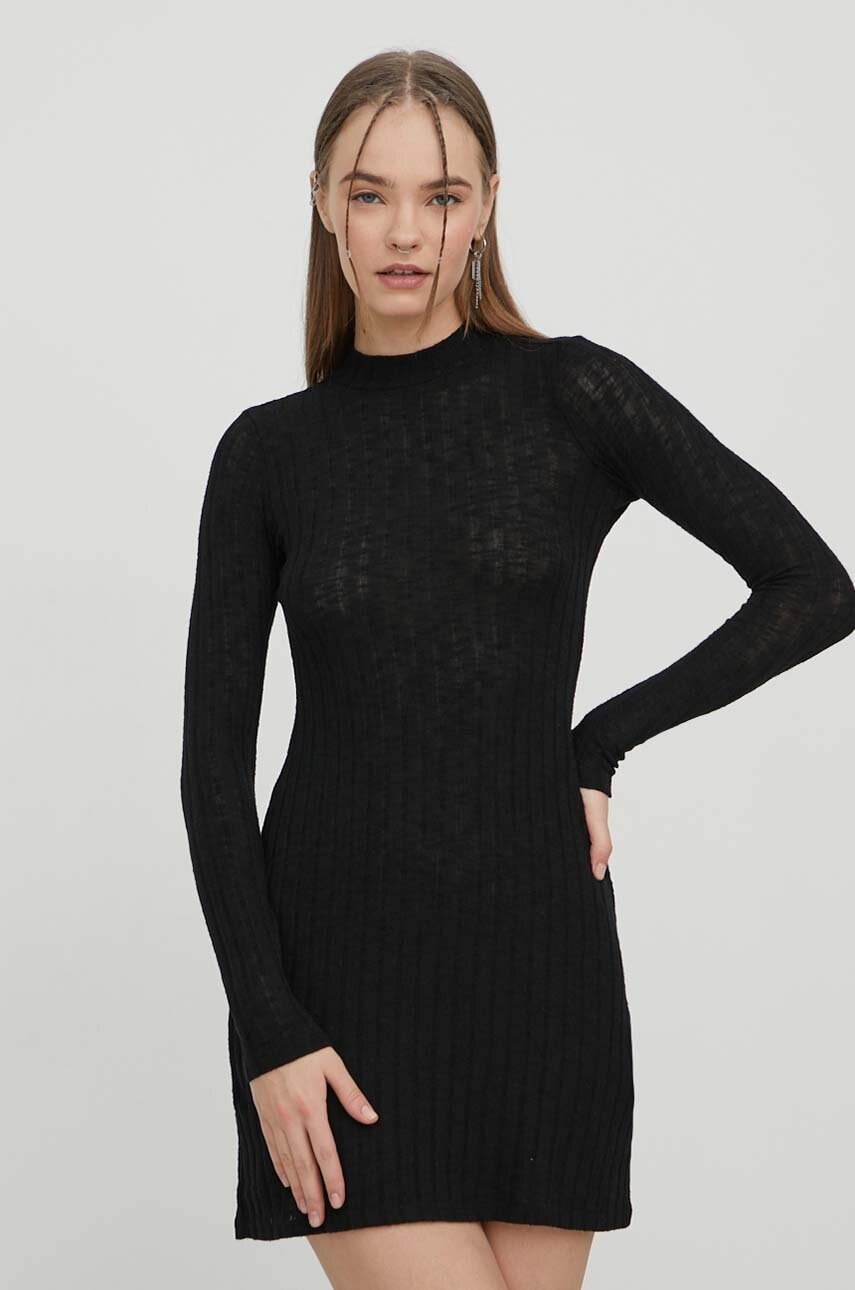 Billabong rochie culoarea negru, mini, mulata