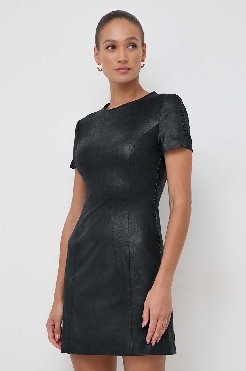 

Сукня Guess колір чорний mini пряма