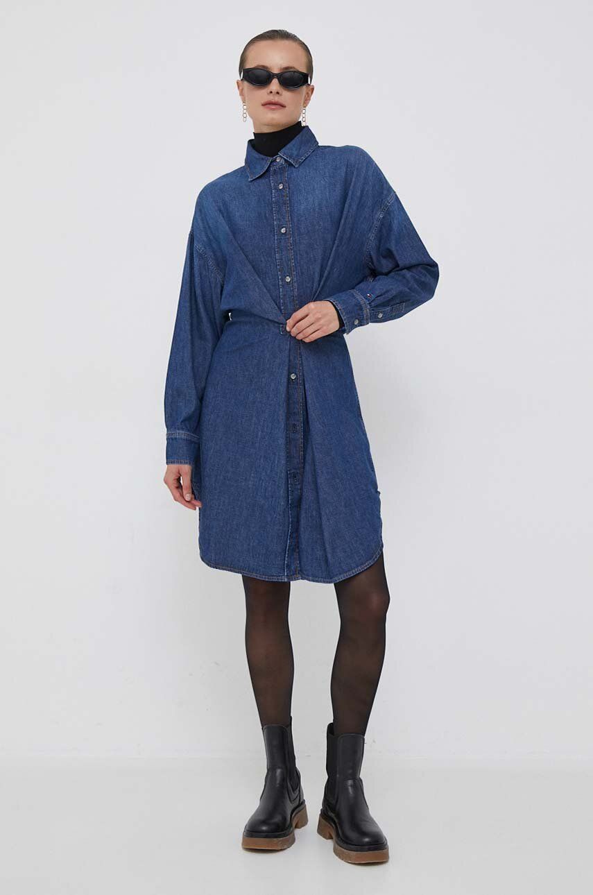 Džínové šaty Tommy Hilfiger tmavomodrá barva, mini - námořnická modř - Materiál č. 1: 100 % Bavlna