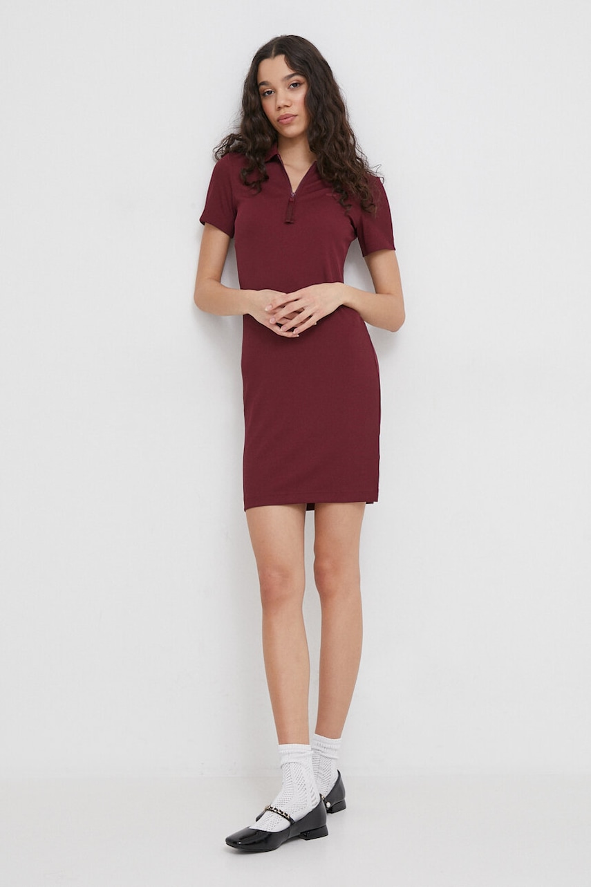 Lacoste rochie culoarea bordo, mini, mulata