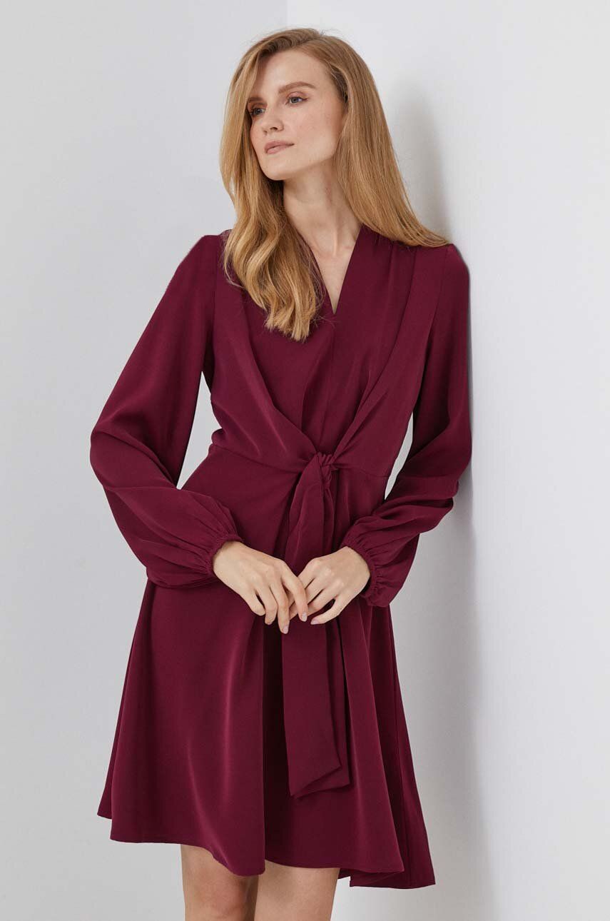 Šaty Dkny vínová barva, mini - burgundské - 100 % Polyester