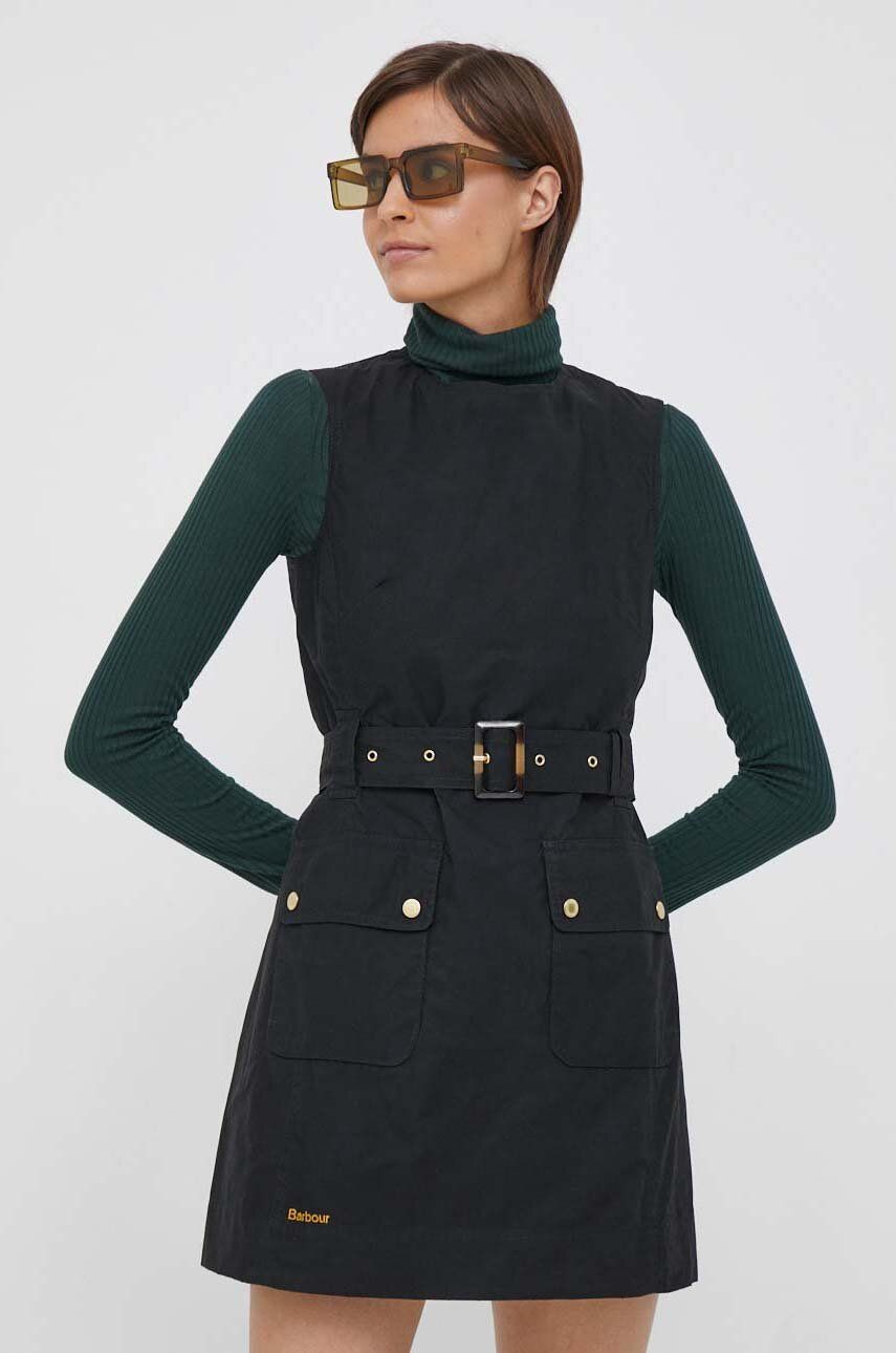 E-shop Bavlněné šaty Barbour černá barva, mini