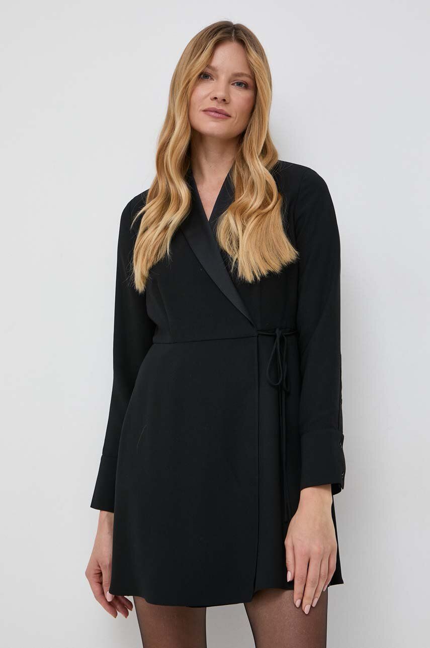 Levně Šaty MAX&Co. černá barva, mini