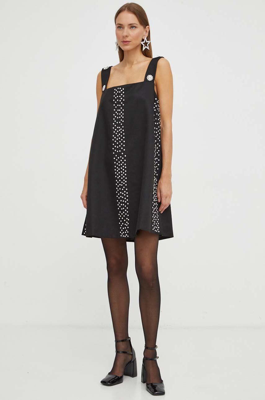 E-shop Šaty z vlněné směsi Stine Goya černá barva, mini