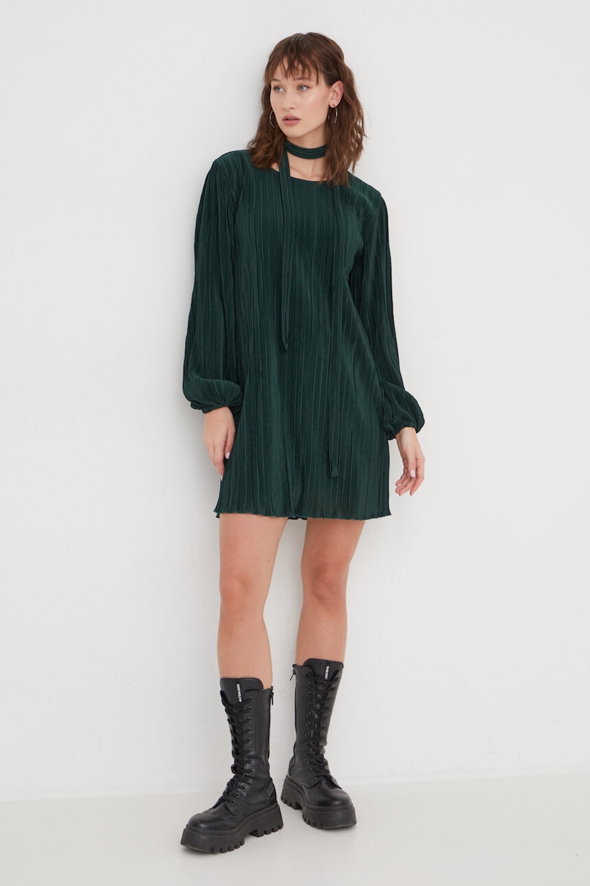 Abercrombie & Fitch rochie culoarea verde, mini, evazati