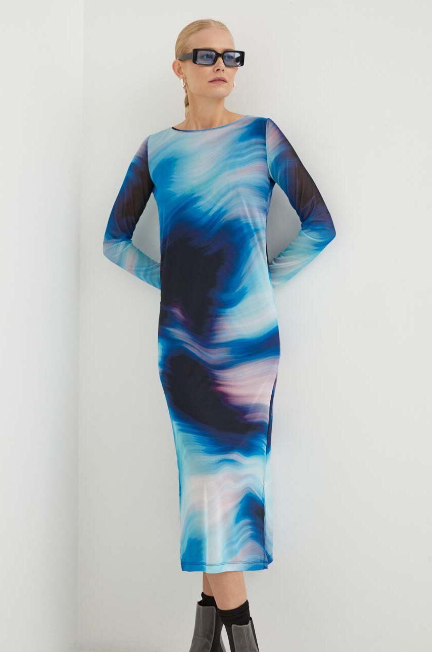Šaty Bruuns Bazaar midi - modrá - Hlavní materiál: 50 % Recyklovaný polyester