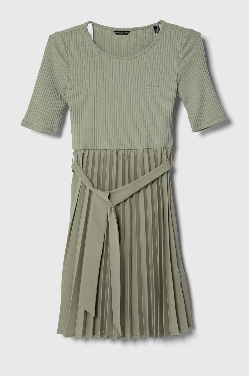 Dívčí šaty Guess zelená barva, midi - zelená -  Materiál č. 1: 72 % Polyester