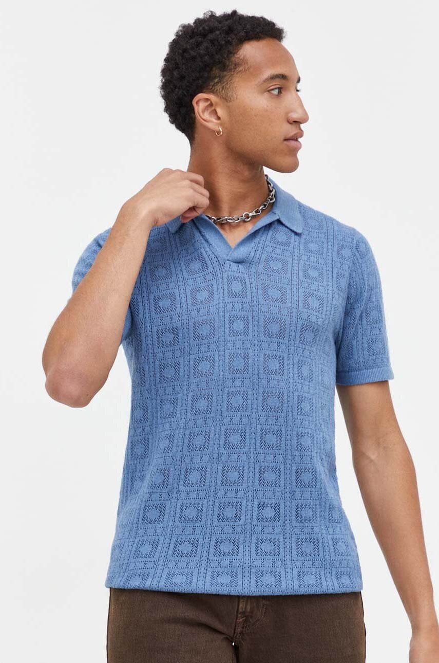 

Тениска с яка Hollister Co. в синьо с изчистен дизайн, Син