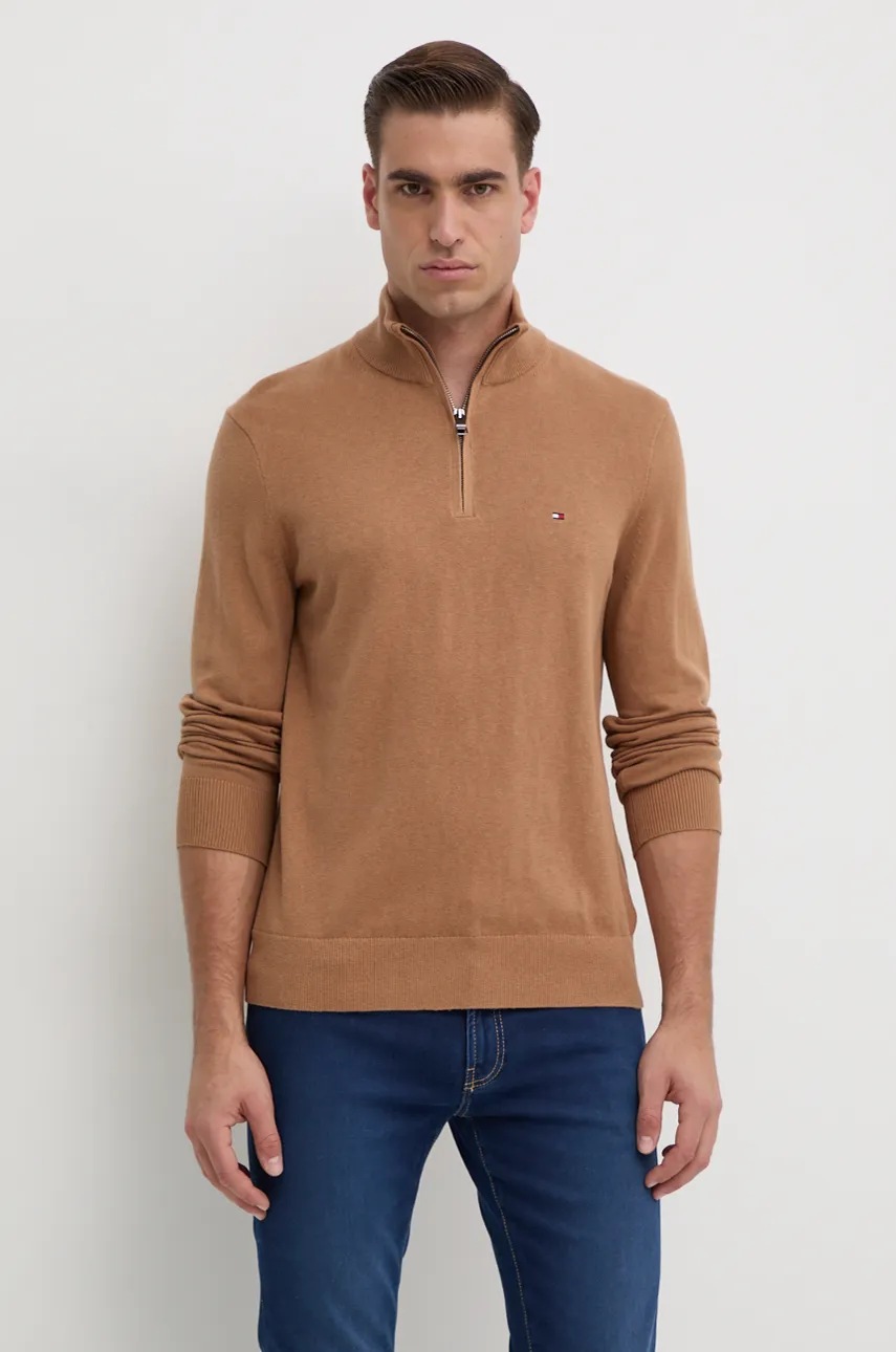

Пуловер с кашмир Tommy Hilfiger в бежово от лека материя с ниско поло, Кафяв