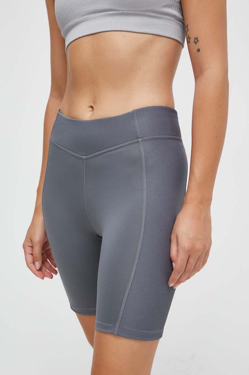 Levně Šortky na jógu Reebok šedá barva, high waist