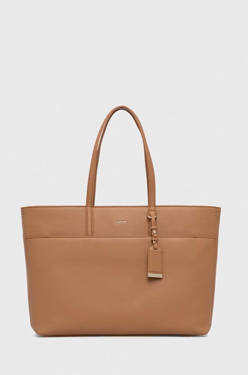 

Чанта Calvin Klein в бежово, Бежов