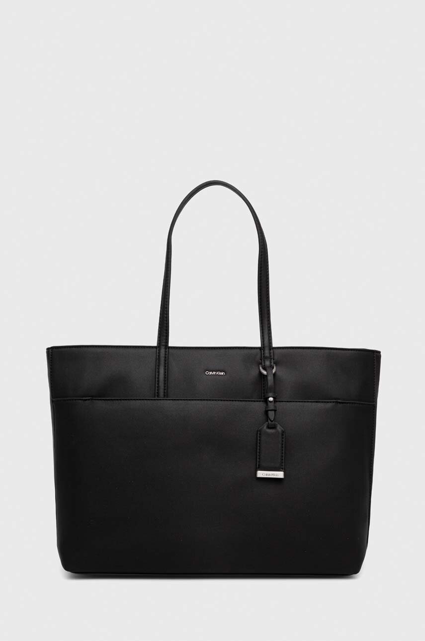 

Чанта Calvin Klein в черно, Черен