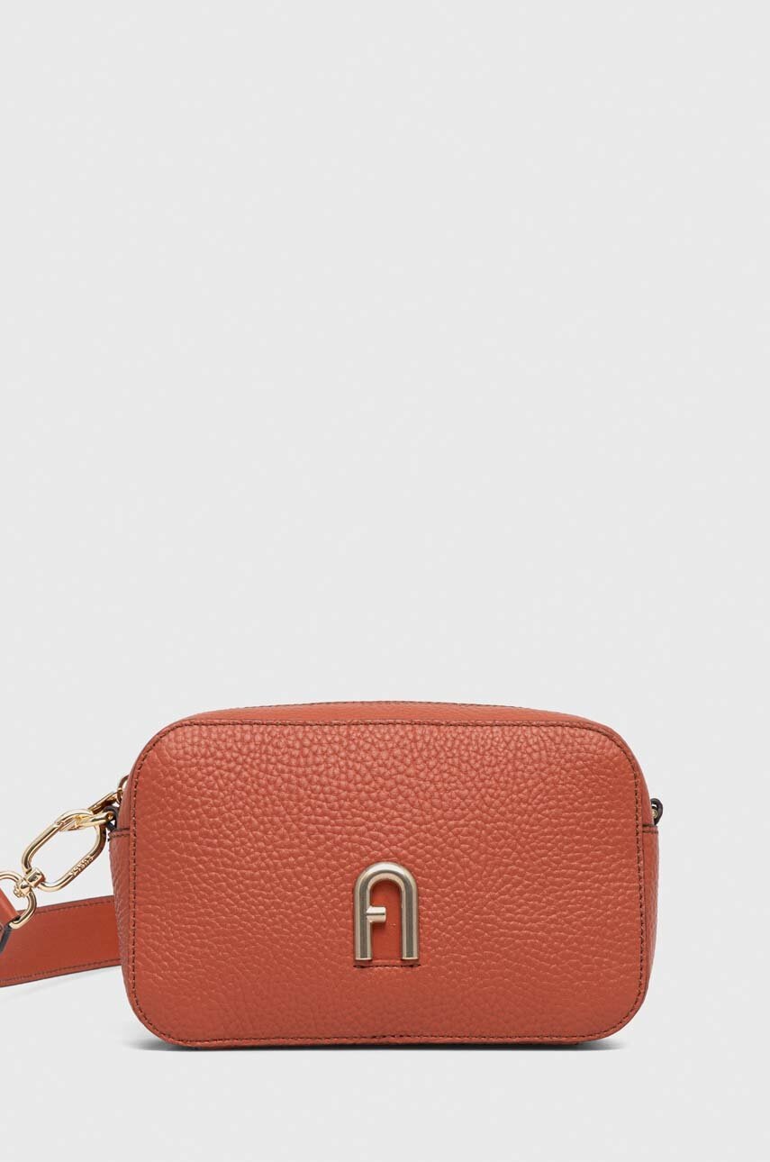 

Кожаная сумочка Furla цвет красный
