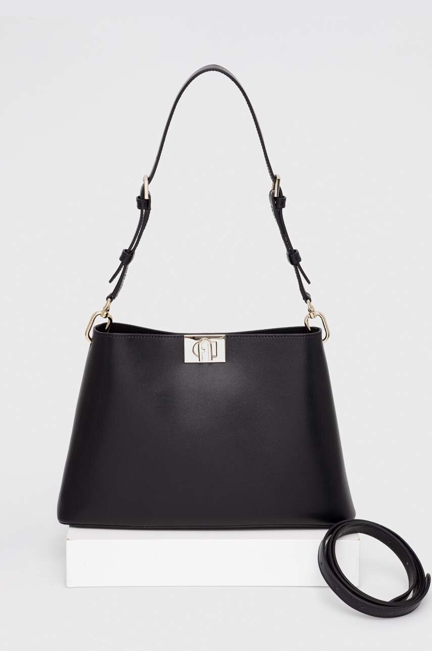 

Кожаная сумочка Furla цвет чёрный