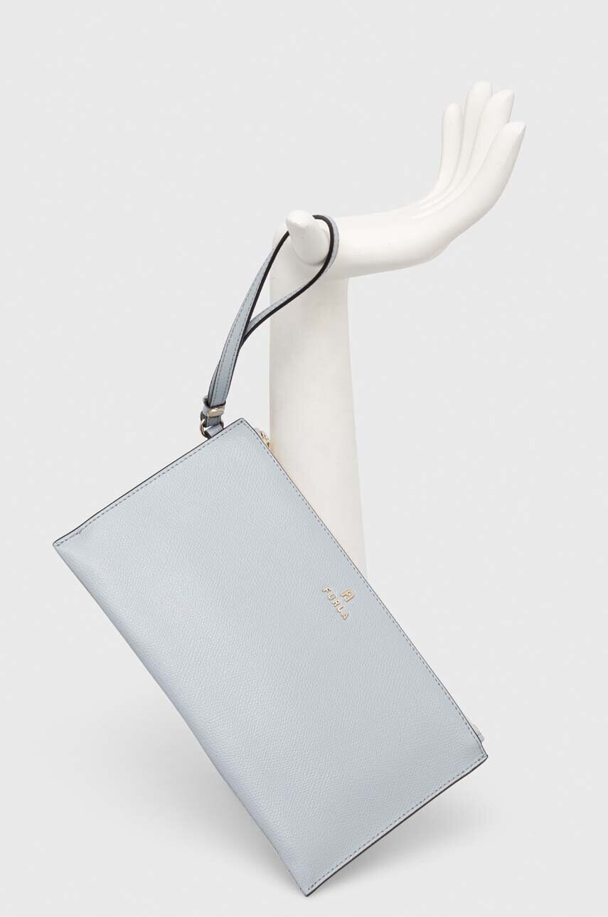

Шкіряна сумка Furla Camelia