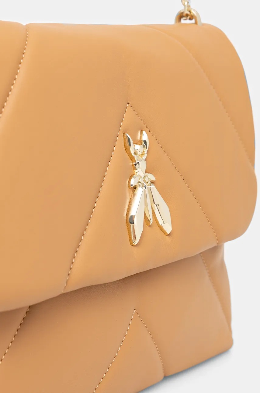 Δερμάτινη τσάντα Patrizia Pepe χρώμα: μπεζ φωτογραφία