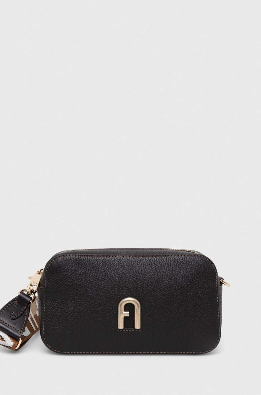 

Кожаная сумочка Furla цвет чёрный