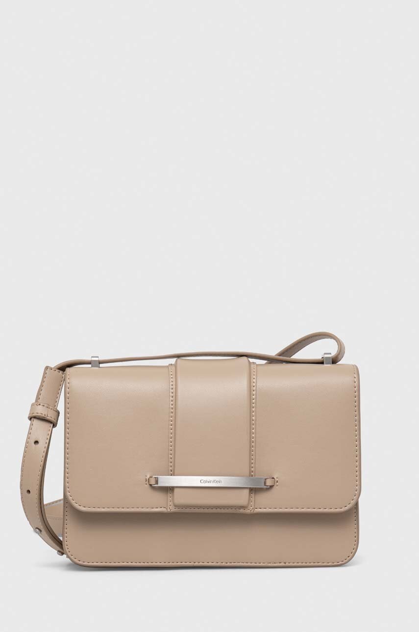 

Чанта Calvin Klein в бежово, Бежов