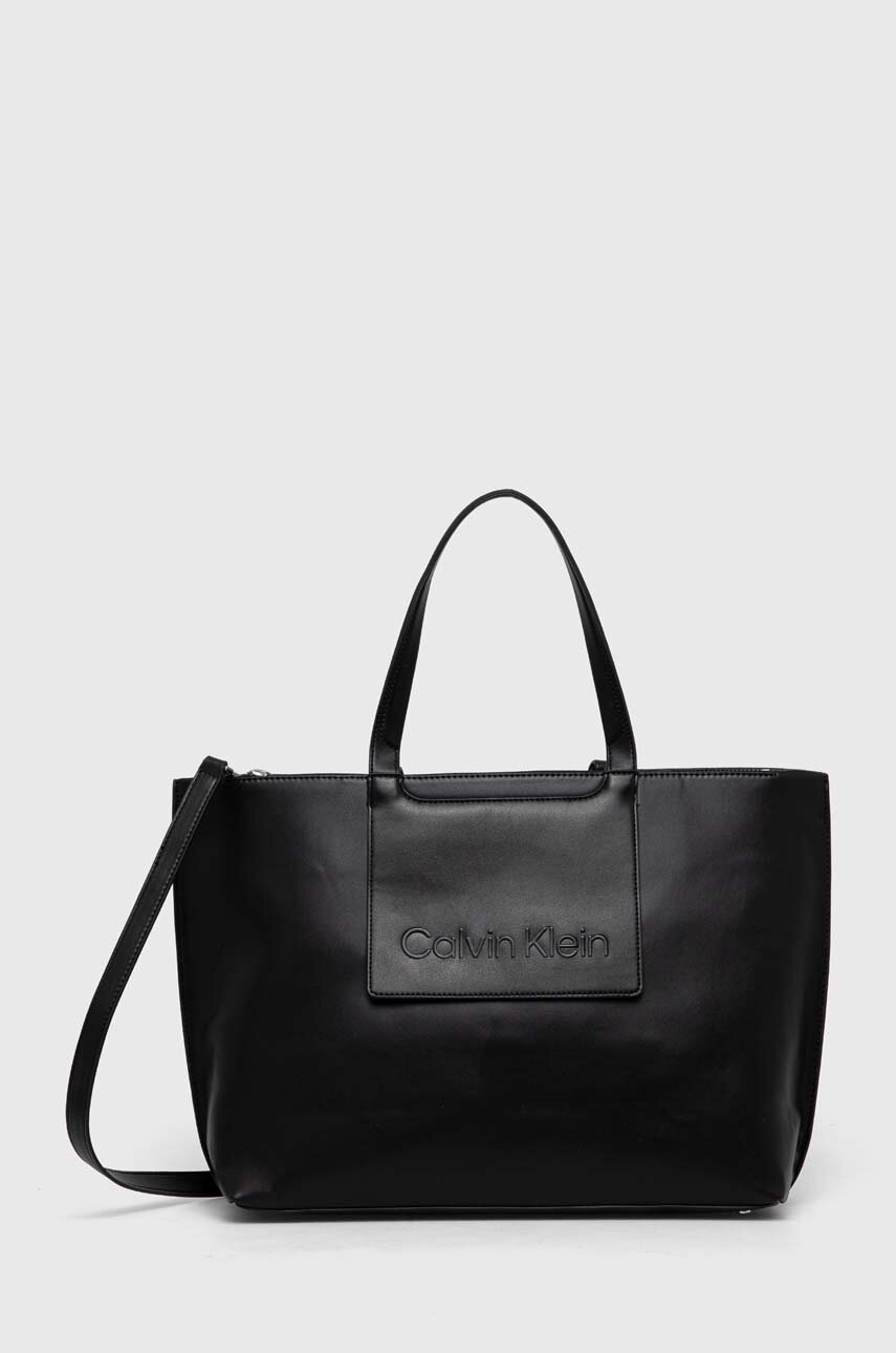 

Чанта Calvin Klein в черно, Черен