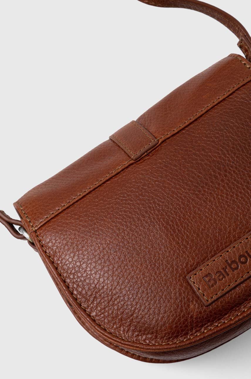 Шкіряна сумочка Barbour колір коричневий 