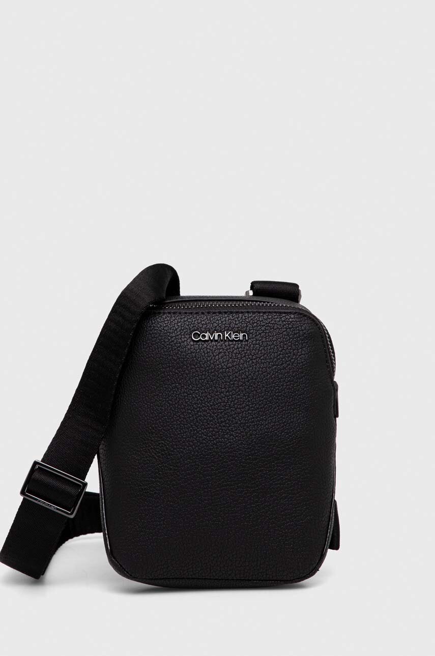 

Чанта през рамо Calvin Klein в черно, Черен