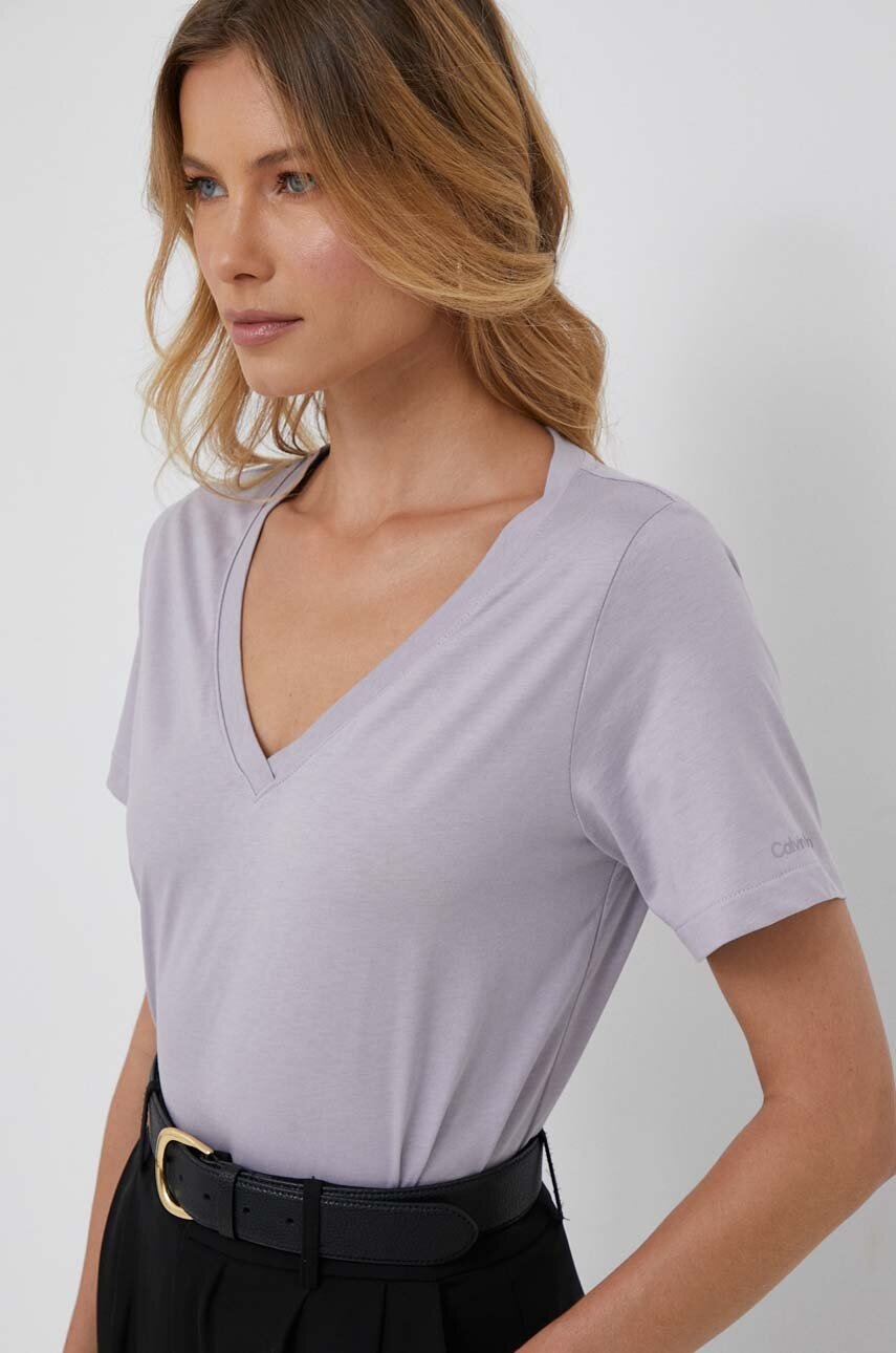 

Памучна тениска Calvin Klein в лилаво, Виолетов