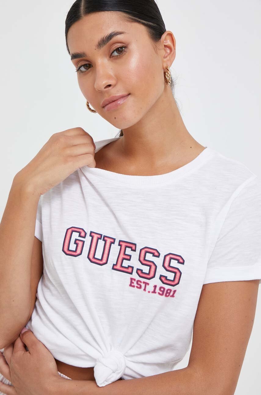 

Памучна тениска Guess в бяло, Бял