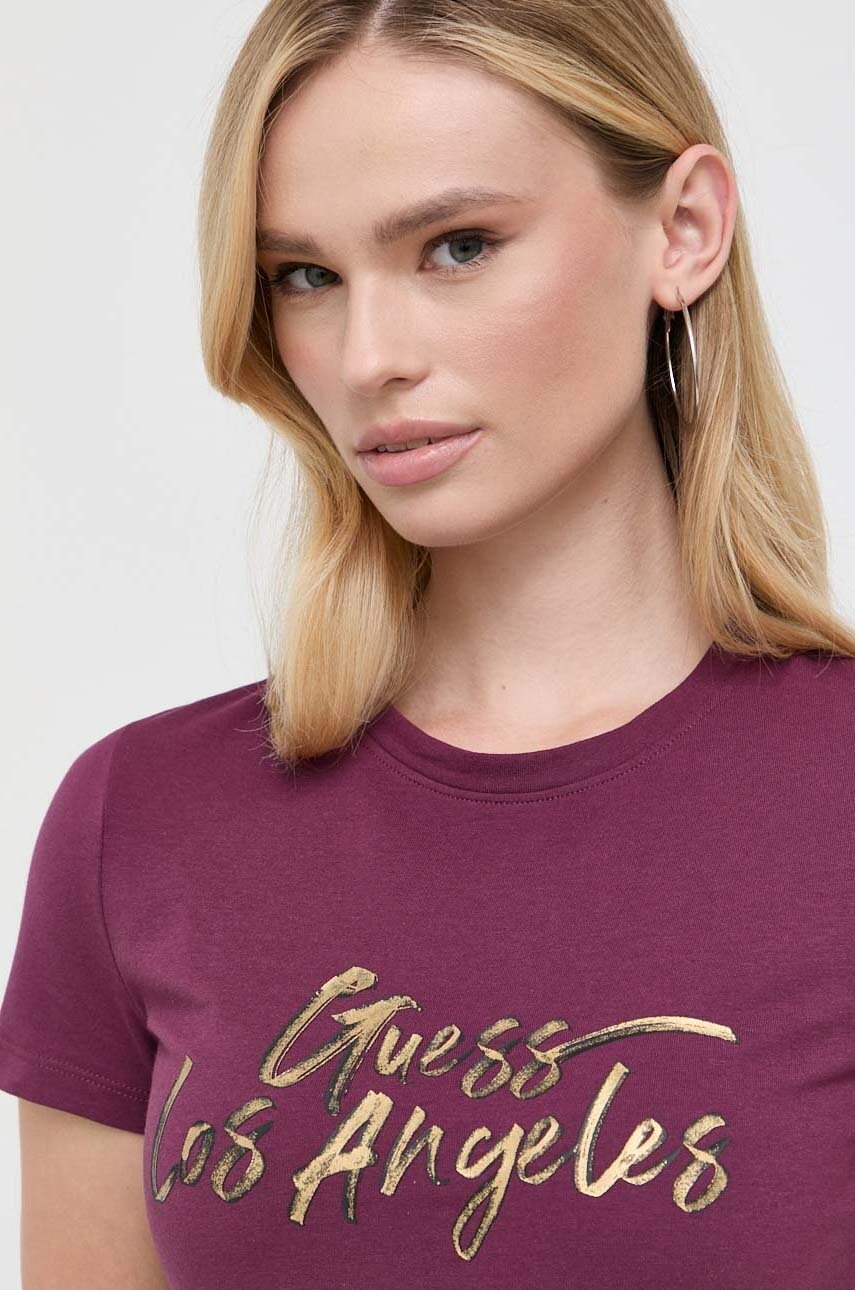 

Футболка Guess женский цвет фиолетовый