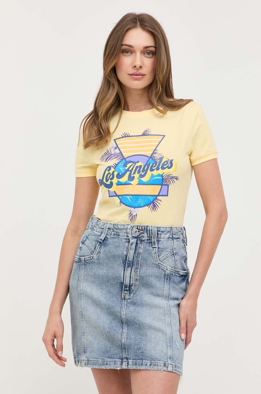 

Памучна тениска Guess в жълто, Жълт