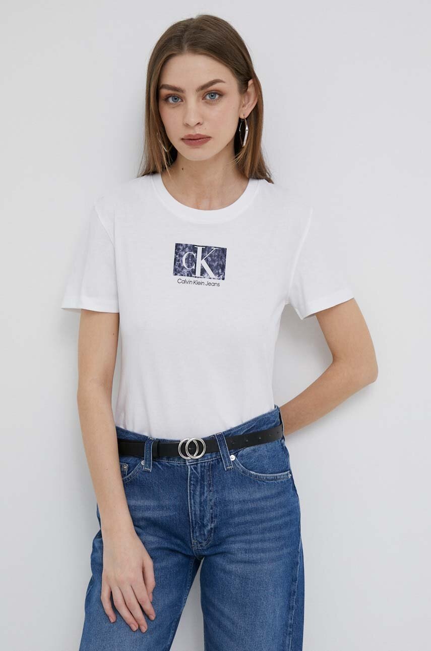 

Памучна тениска Calvin Klein Jeans в бяло, Бял