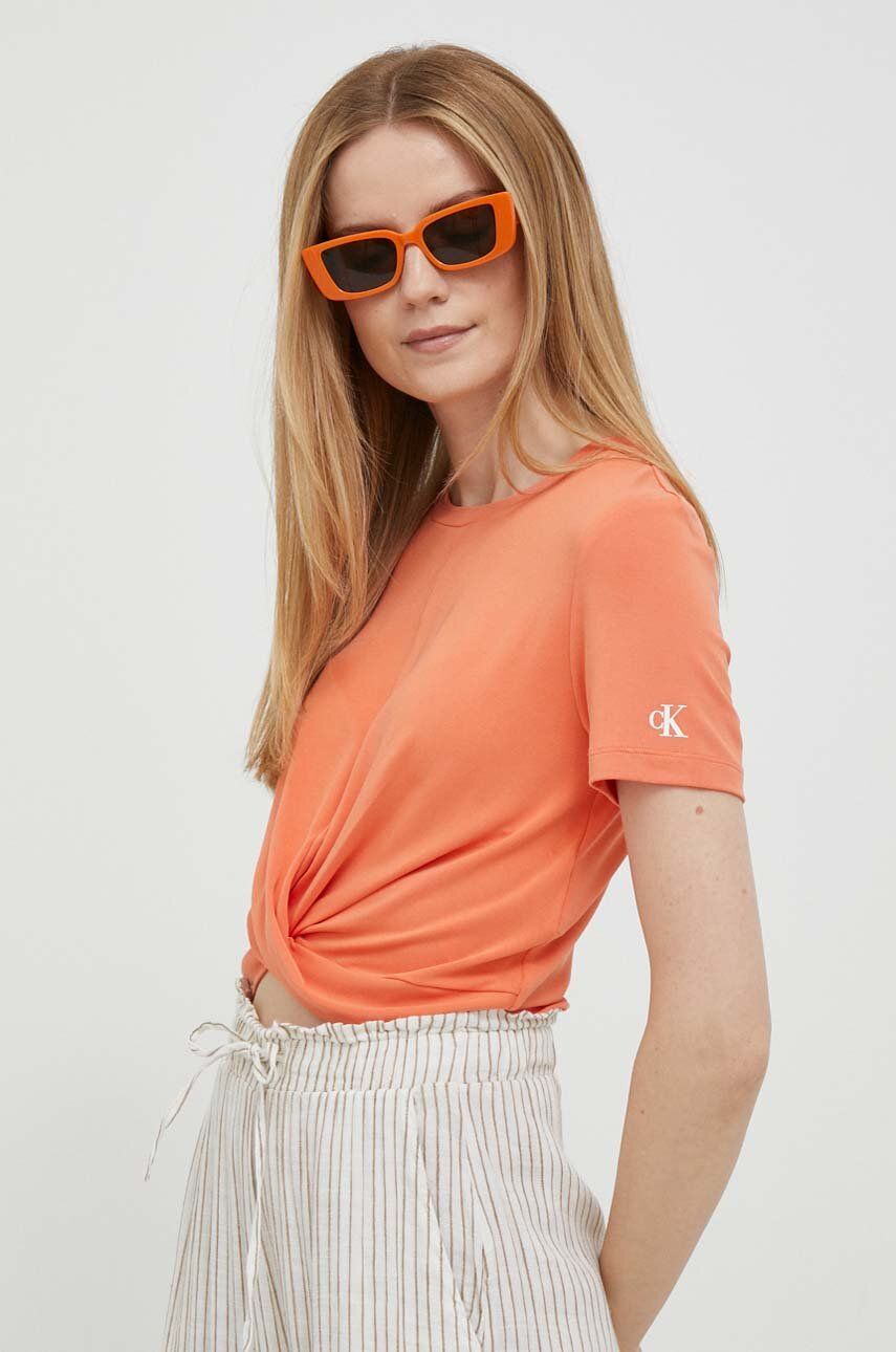 Tričko Calvin Klein Jeans oranžová barva - oranžová -  69 % Modal