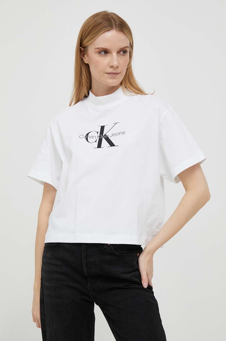 

Памучна тениска Calvin Klein Jeans в бяло с ниско поло, Бял