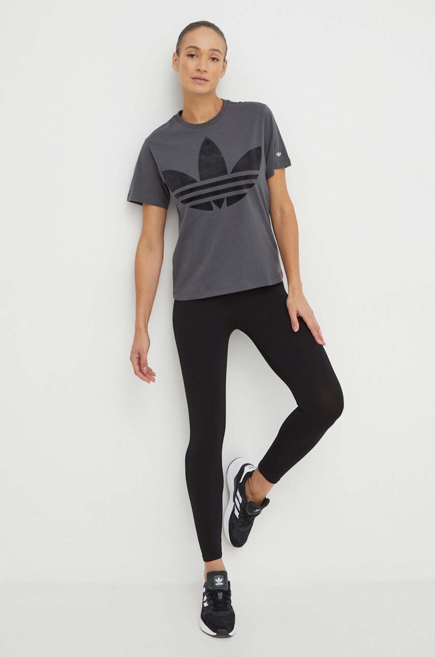 

Бавовняна футболка adidas Originals жіночий колір сірий