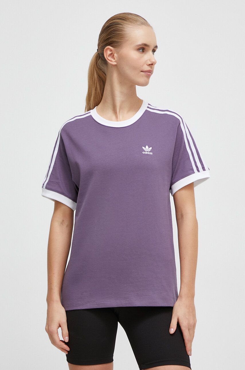 Levně Bavlněné tričko adidas Originals fialová barva
