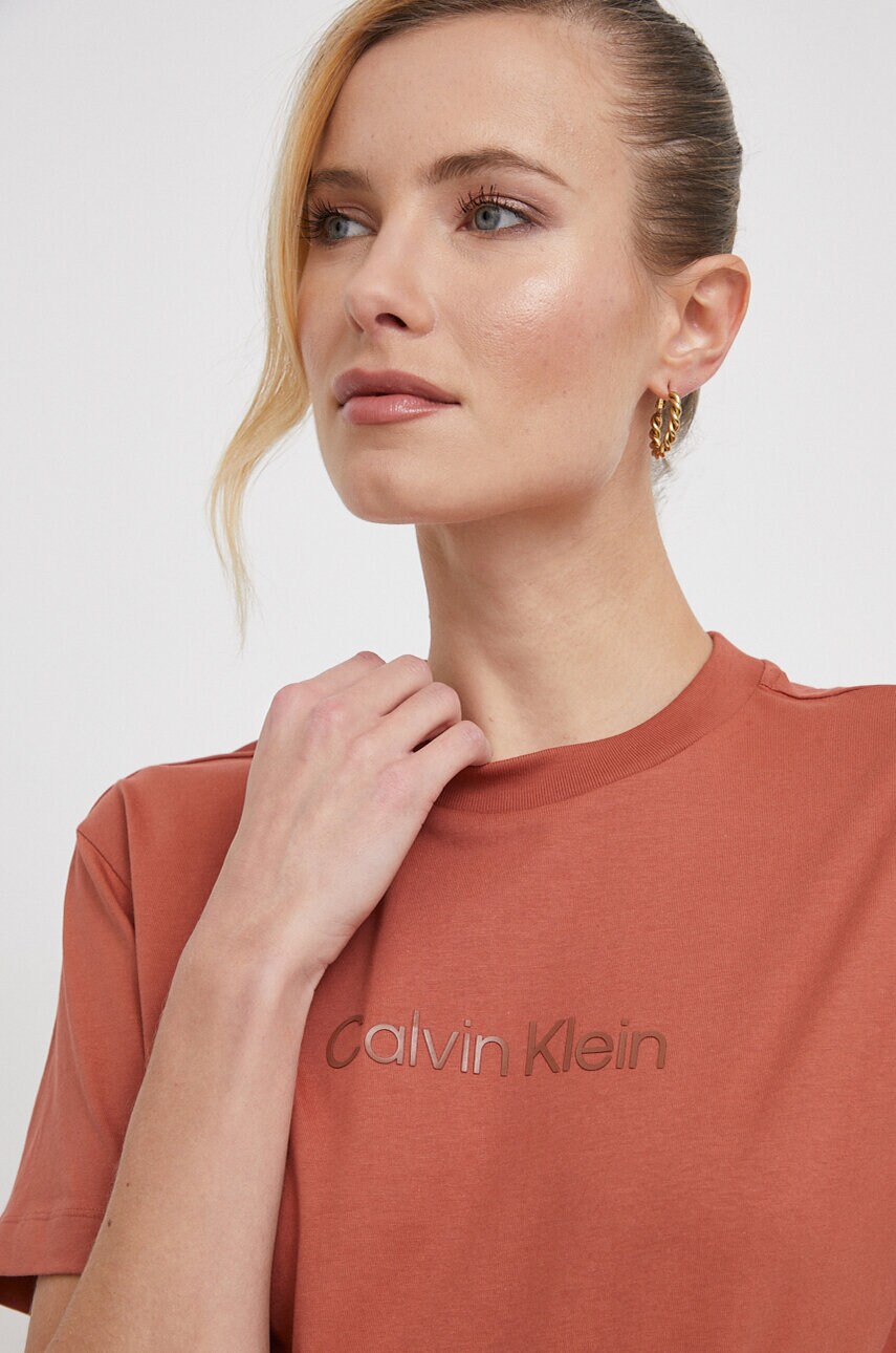 

Памучна тениска Calvin Klein в оранжево K20K205448, Оранжев