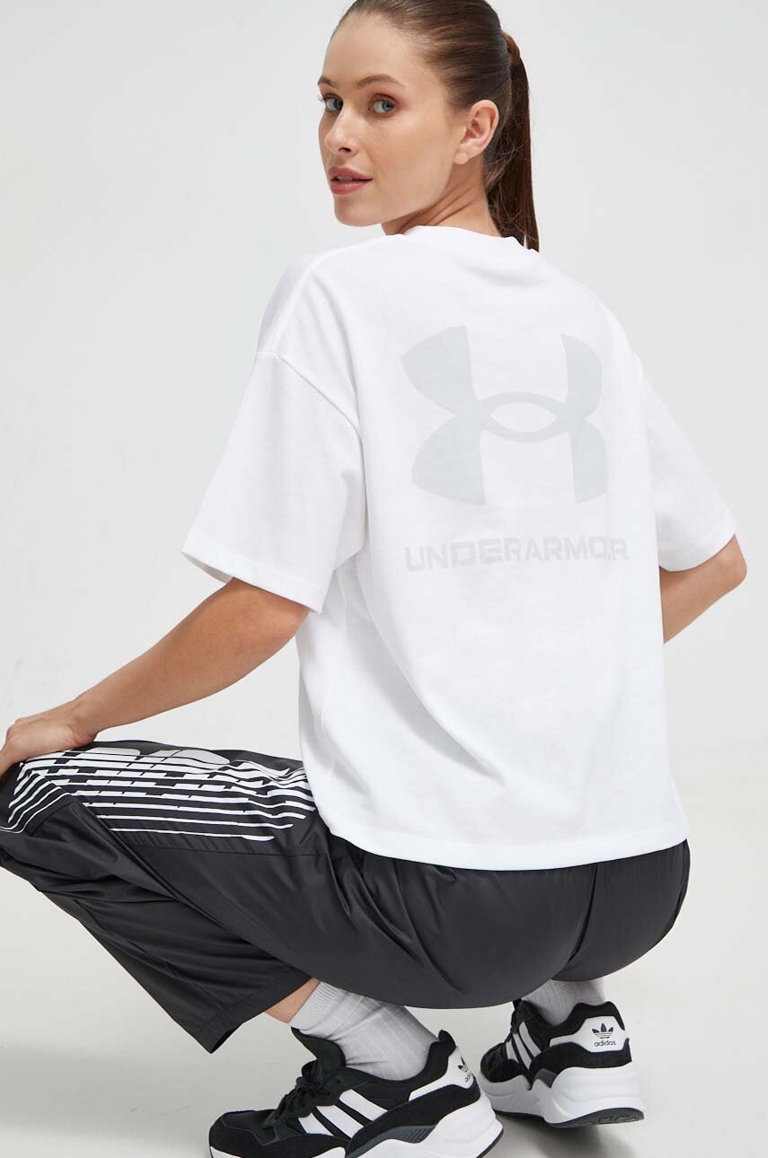 

Футболка Under Armour жіночий колір білий