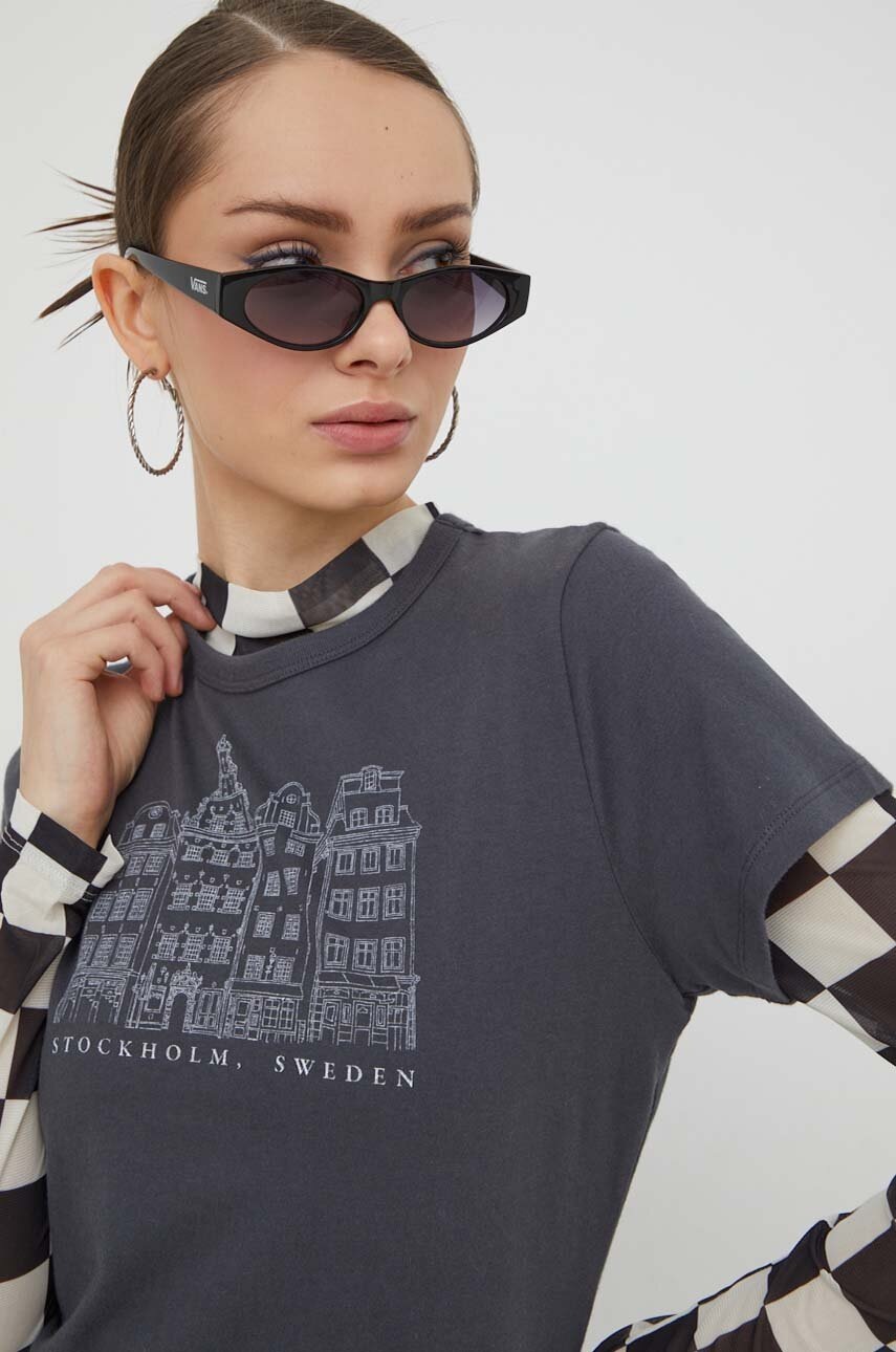 Βαμβακερό μπλουζάκι Abercrombie & Fitch γυναικεία, χρώμα: γκρι φωτογραφία