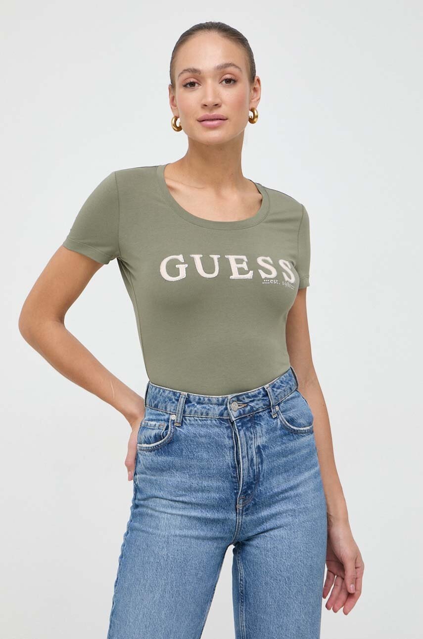 

Футболка Guess жіночий колір зелений