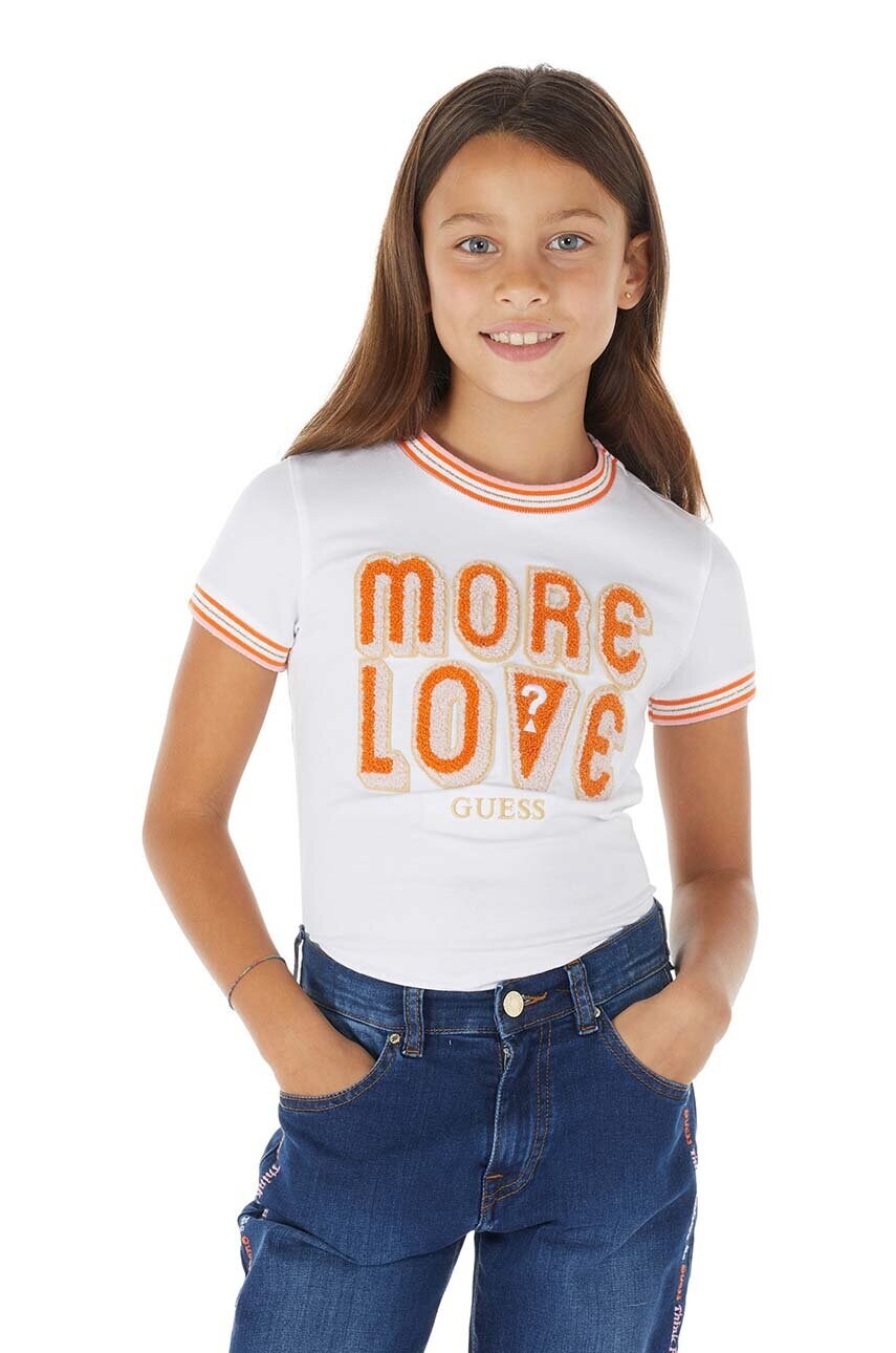 

Детска тениска Guess в бяло, Бял