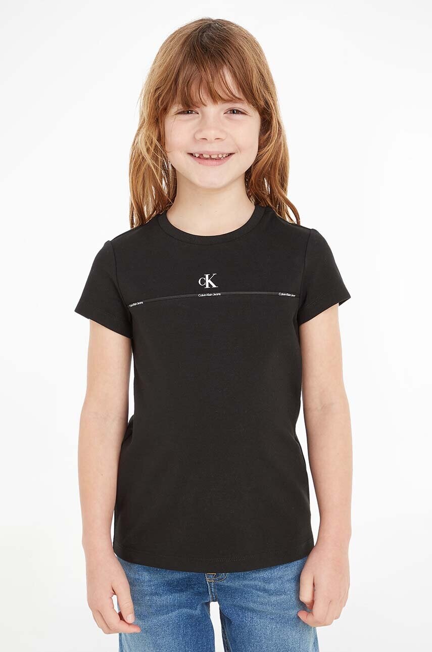 

Детска тениска Calvin Klein Jeans в черно, Черен