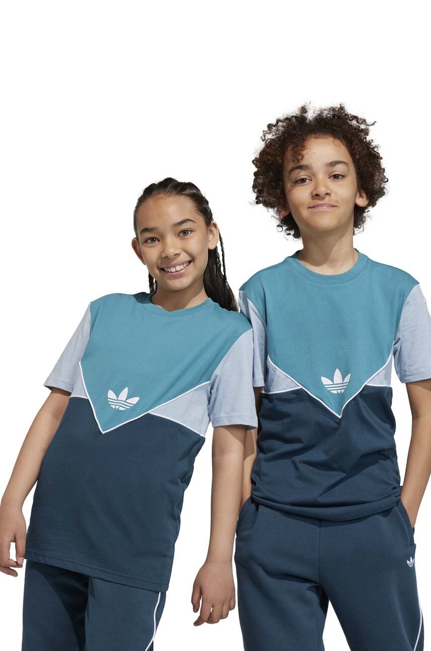 

Дитяча бавовняна футболка adidas Originals колір бірюзовий візерунок