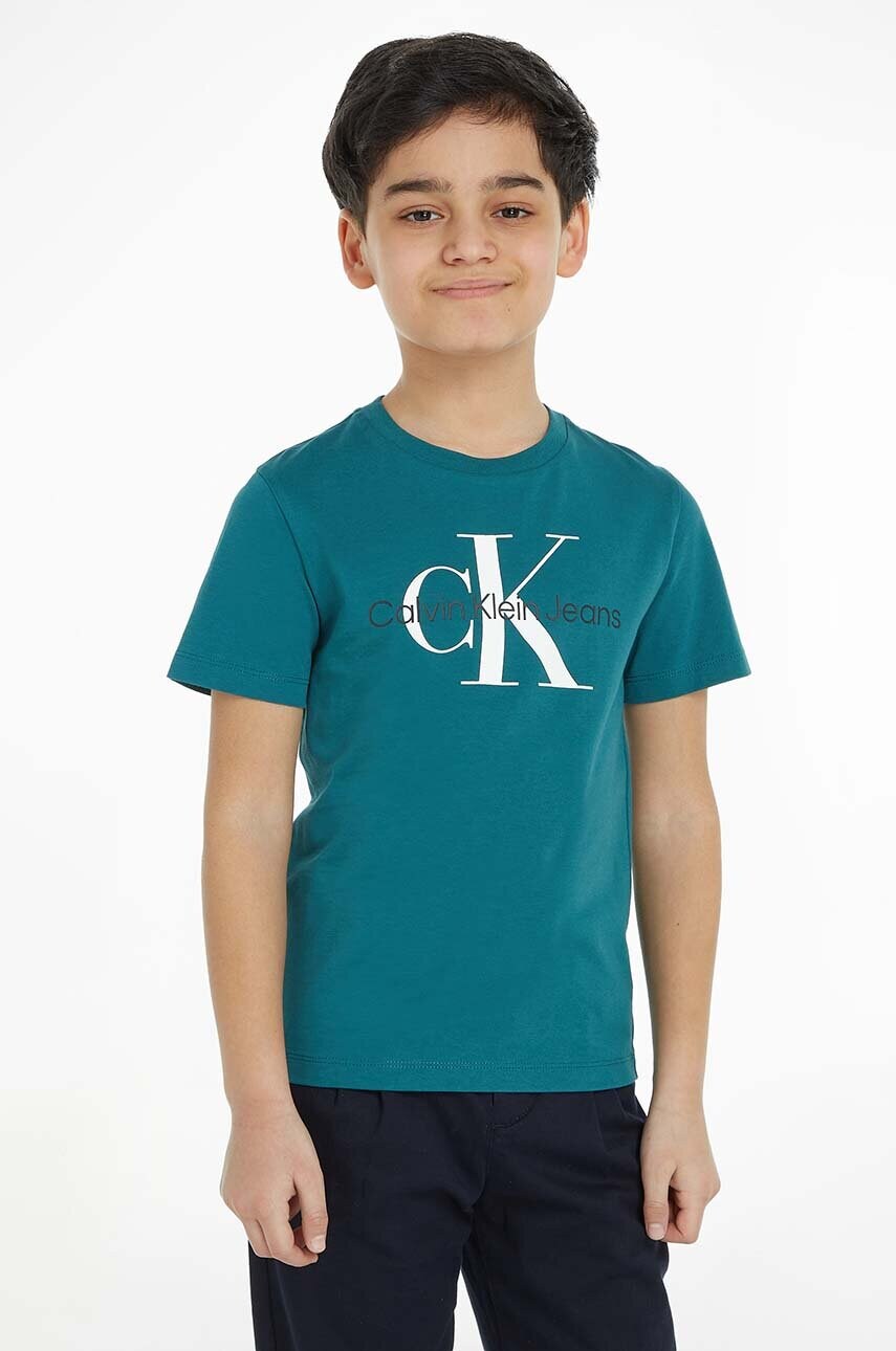 

Детска памучна тениска Calvin Klein Jeans в зелено с принт, Зелен