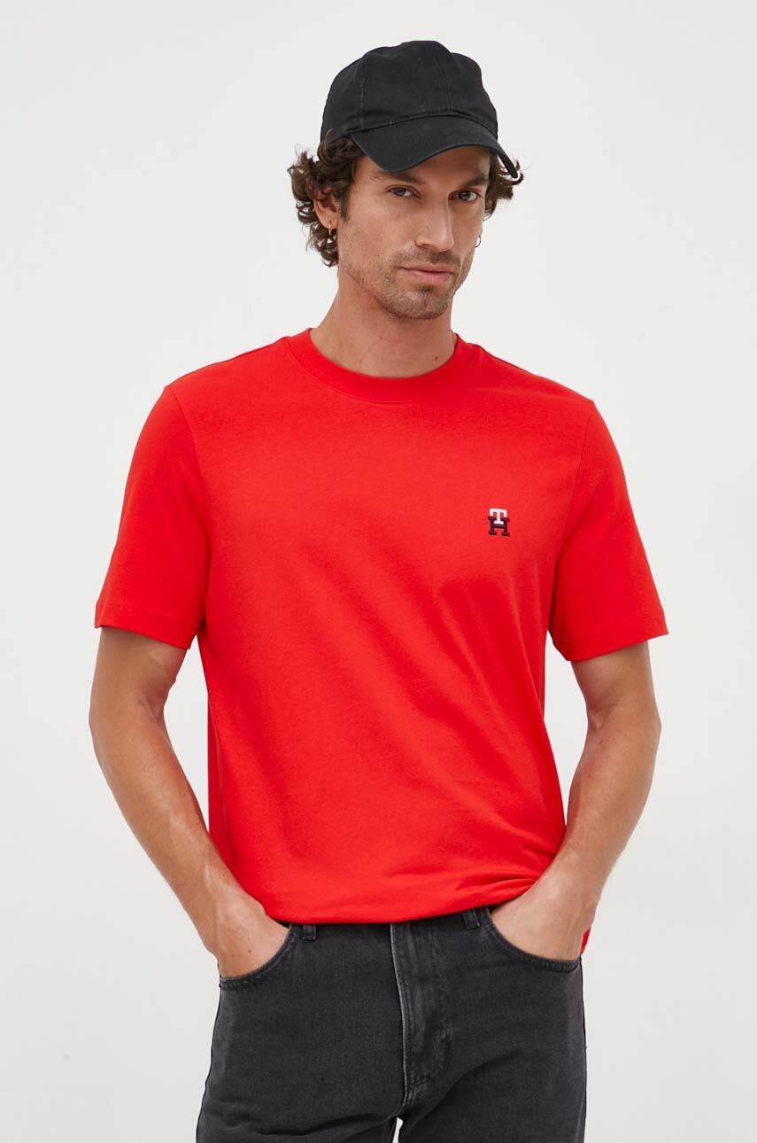 Bavlněné tričko Tommy Hilfiger červená barva, s aplikací - červená